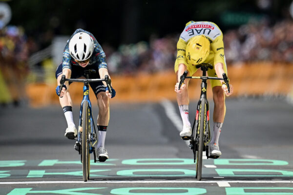 Tour de France sa vracia na miesto, kde Jonas Vingegaard naposledy porazil Tadeja Pogačara
