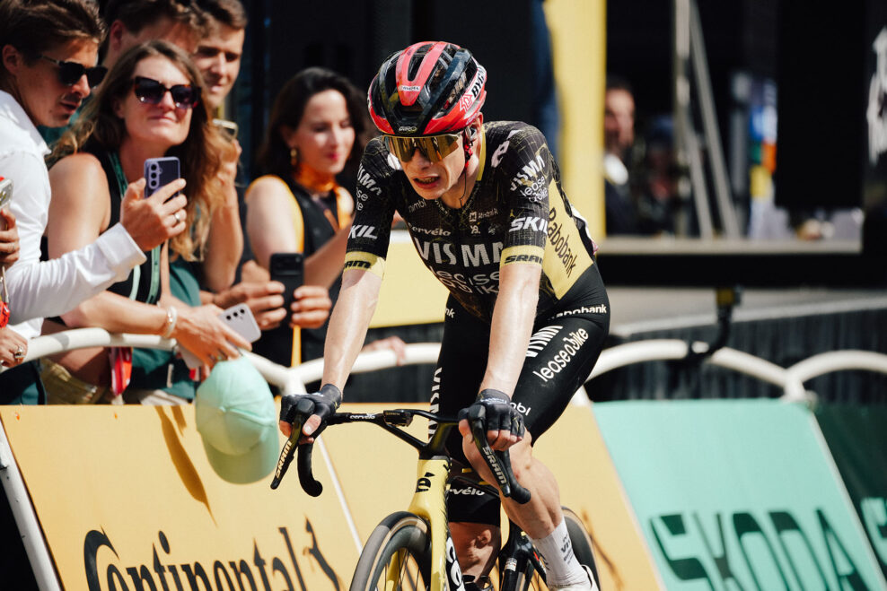 &bdquo;St&aacute;le ver&iacute;m, že moje nohy bud&uacute; silnej&scaron;ie.&ldquo; Jonas Vingegaard sa po veľkej strate na Tour de France nevzd&aacute;va