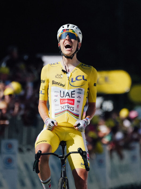 „Tento chlapec je najlepší všetkých čias.“ Lance Armstrong označil Tadeja Pogačara za najlepšieho cyklistu histórie