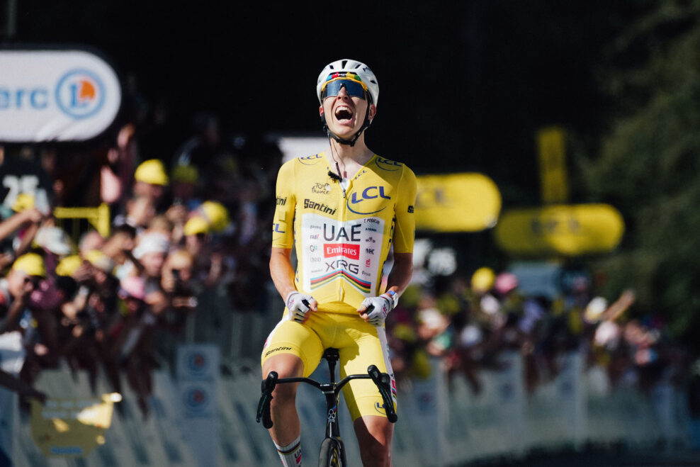 &bdquo;Tento chlapec je najlep&scaron;&iacute; v&scaron;etk&yacute;ch čias.&ldquo; Lance Armstrong označil Tadeja Pogačara za najlep&scaron;ieho cyklistu hist&oacute;rie