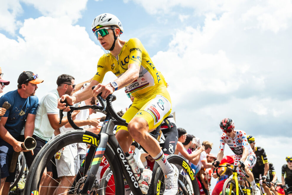 Umelá inteligencia môže rozhodovať o víťazoch Tour de France. Ako AI mení profesionálnu cyklistiku