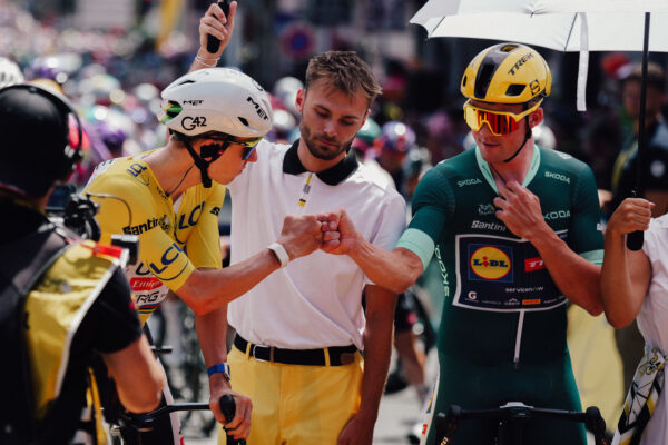 Priebežné výsledky Tour de France 2026: Pedersen zvýšil náskok v boji o zelený dres, Paret-Peintre siaha na bodkovaný dres, Pogačar naďalej vedie