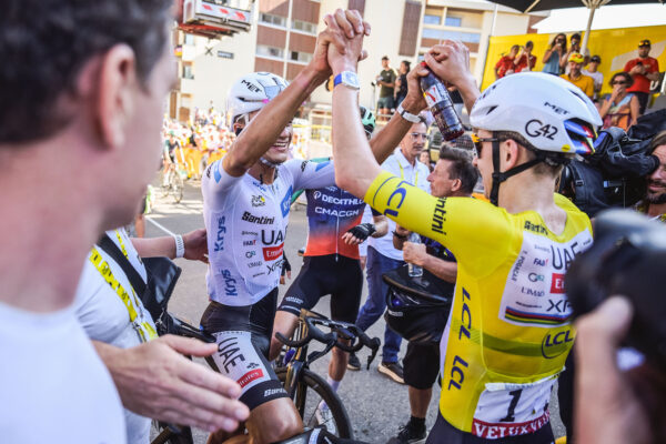 Isaac Del Toro priznal strach na legendárnom Alpe d’Huez. V kráľovskej etape očakáva ešte väčší chaos