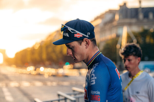 „Myslel som si, že je po všetkom,“ povedal Mathieu van der Poel po jednom z najväčších víťazstiev kariéry