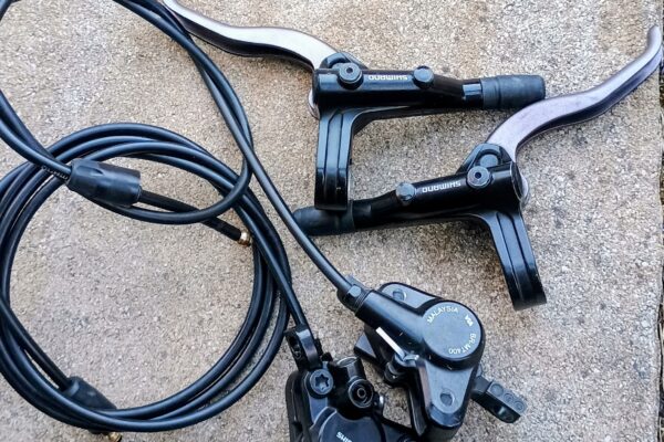 Brzdy Shimano MT-400
