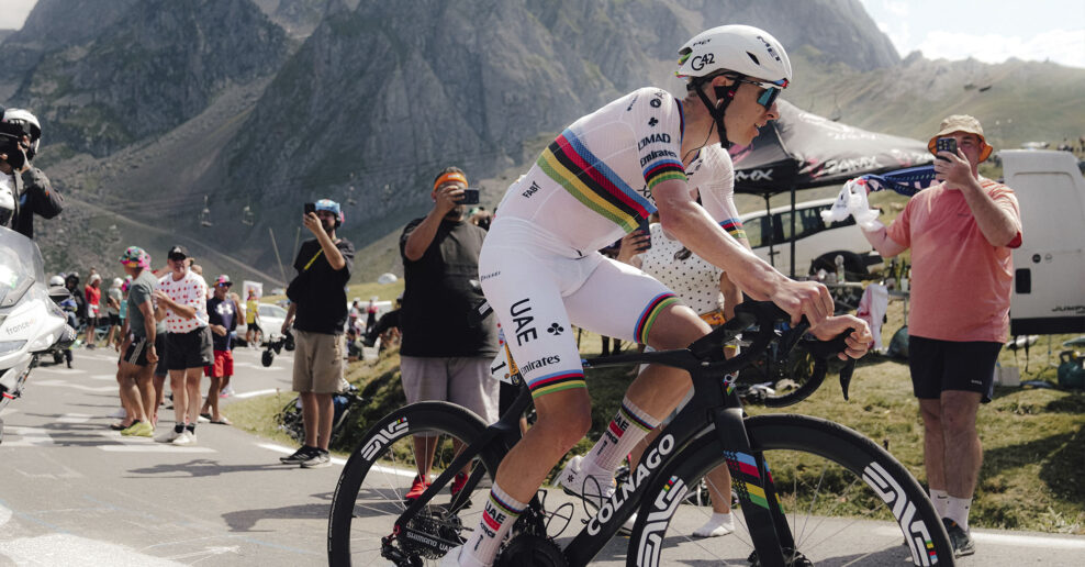 Čo uk&aacute;zalo &uacute;vodn&yacute;ch dev&auml;ť et&aacute;p Tour de France 2026? Dominancia Tadeja Pogačara, sila t&iacute;mov a v&iacute;ťazstv&aacute; najv&auml;č&scaron;&iacute;ch hviezd