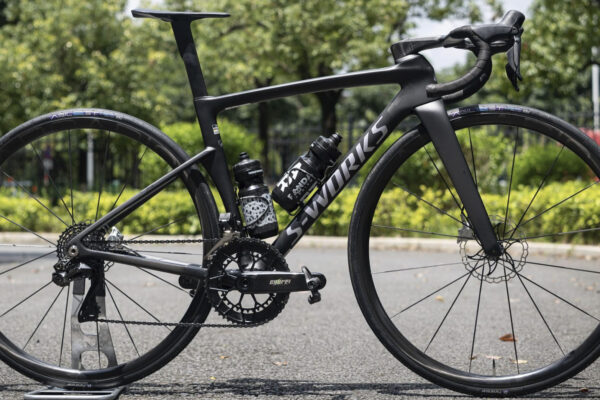 Toto je najľahší Specialized S-Works SL9 na svete. Má čínske komponenty a váži iba 4,98 kg