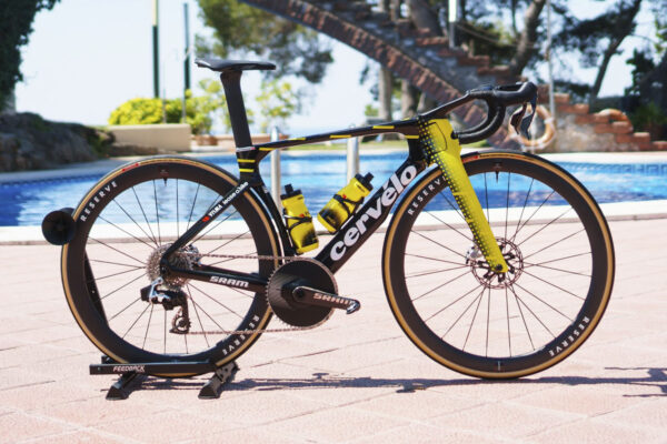 Bicykel Jonasa Vingegaarda Cervélo S5 pre Tour de France 2026 váži presne na hranici limitu UCI 6,8 kg