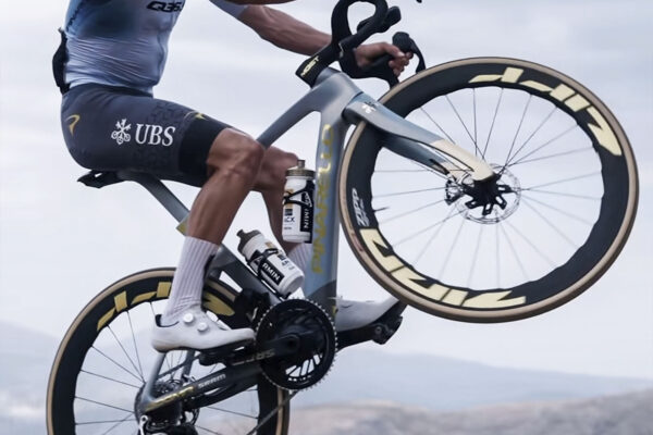 Tom Pidcock bude jazdiť na Tour de France 2026 na limitovanej edícii Pinarello Dogma F