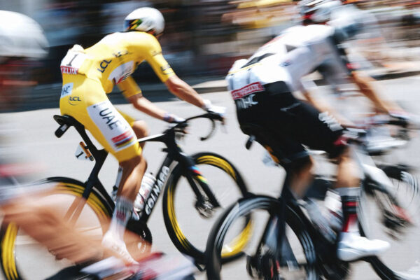 Priemerná rýchlosť na Tour de France je zatiaľ 44,475 km/h