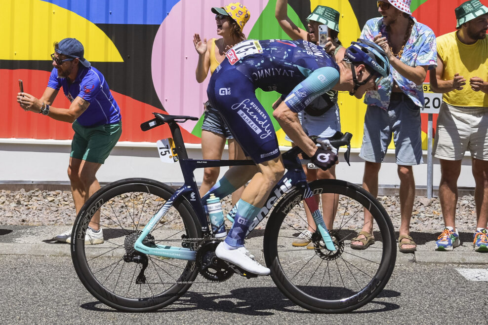 Prečo netestovali aj Paula Seixasa? Mohorič spochybnil férovosť nočných dopingových kontrol na Tour de France