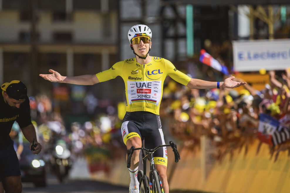 Nezastaviteľn&yacute; Tadej Pogačar prekonal 31-ročn&yacute; rekord Pantaniho na Alpe d&rsquo;Huez a dosiahol piate etapov&eacute; v&iacute;ťazstvo na Tour de France