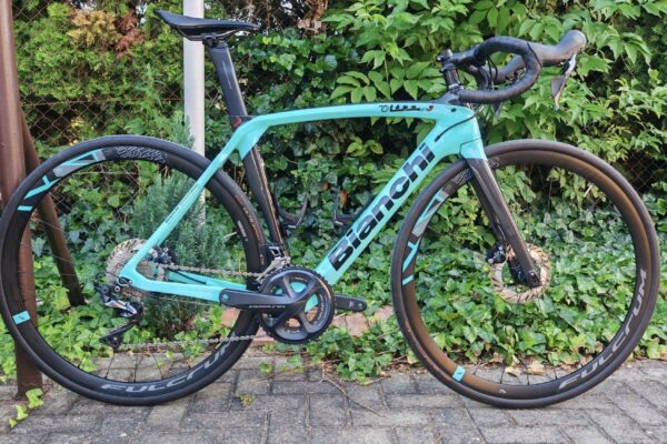 Bianchi Oltre XR3 CV Disc (Shimano Ultegra)