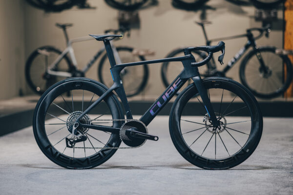 Váži len 6,9 kg. Cube Litening Aero C:68X je teraz dostupný aj vo verzii Orbit s jednoprevodníkom