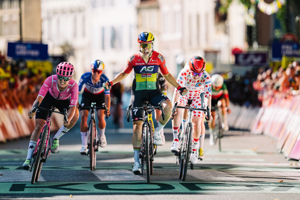 Kim Le Court-Pienaar ovl&aacute;dla &scaron;print malej skupiny a vyhrala &scaron;iestu etapu Tour de France Femmes
