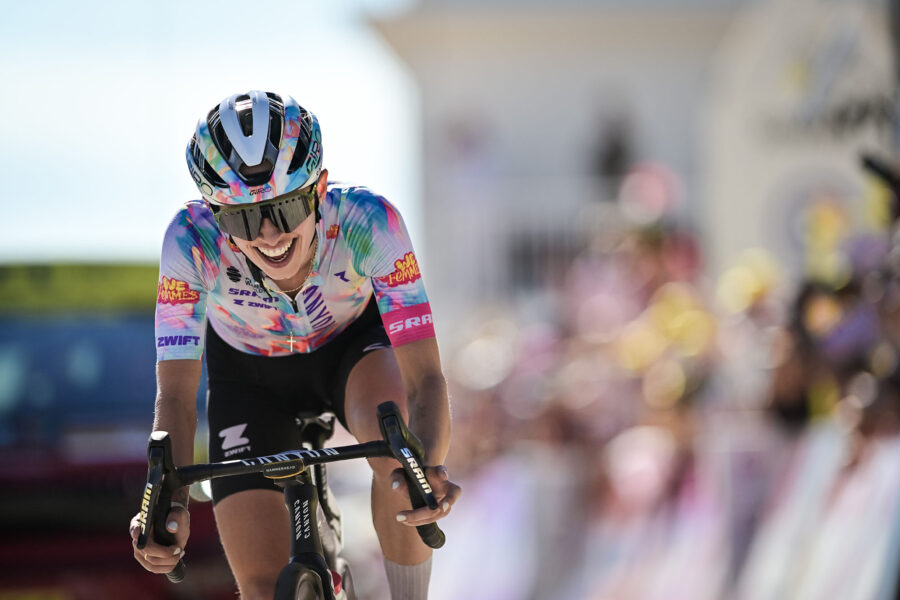 Najlepší výkon v histórii ženskej cyklistiky? Kasia Niewiadoma ovládla legendárny Mont Ventoux s výkonom 5,3 W/kg