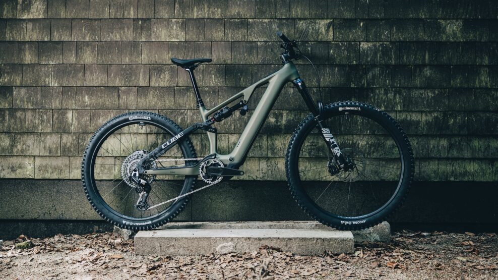 CUBE Store | Zľava týždňa: Elektrobicykel Cube AMS Hybrid 177 C:62 TM 600X kúpite teraz so zľavou až 1250 eur