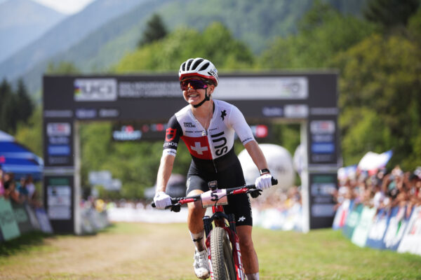 VIDEO | Najlepšie momenty ženského XCO na majstrovstvách sveta vo Val di Sole