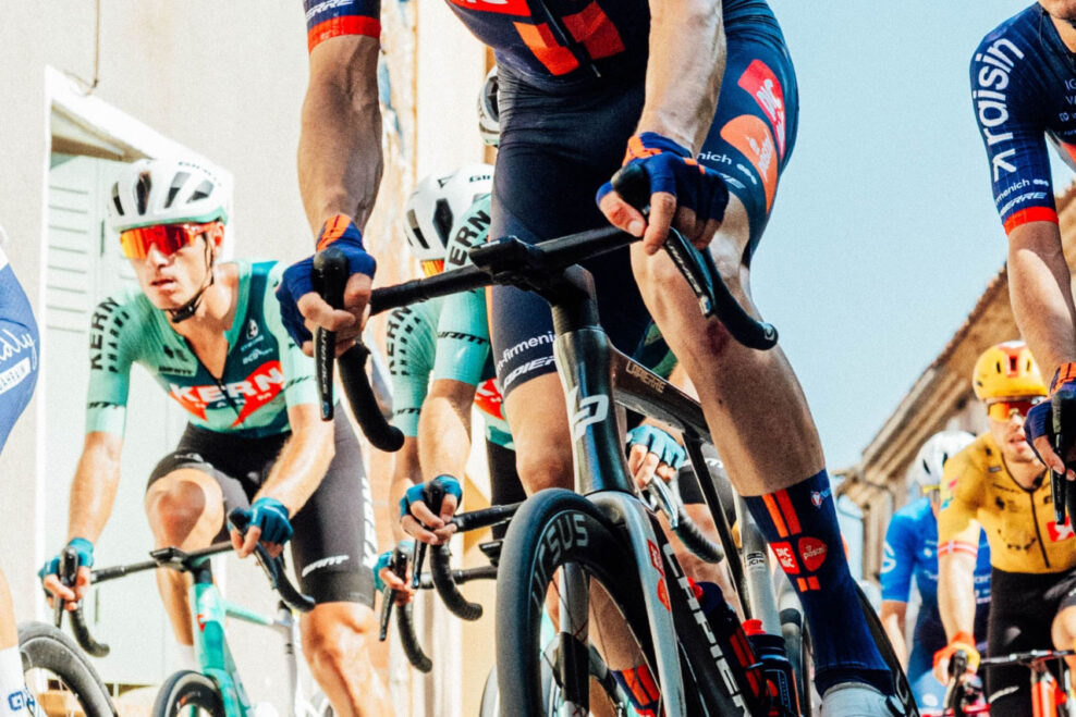 Nové páky, 13 rýchlostí, no stále nie úplne bezdrôtové. Čo vieme o novom radení Shimano Dura-Ace?