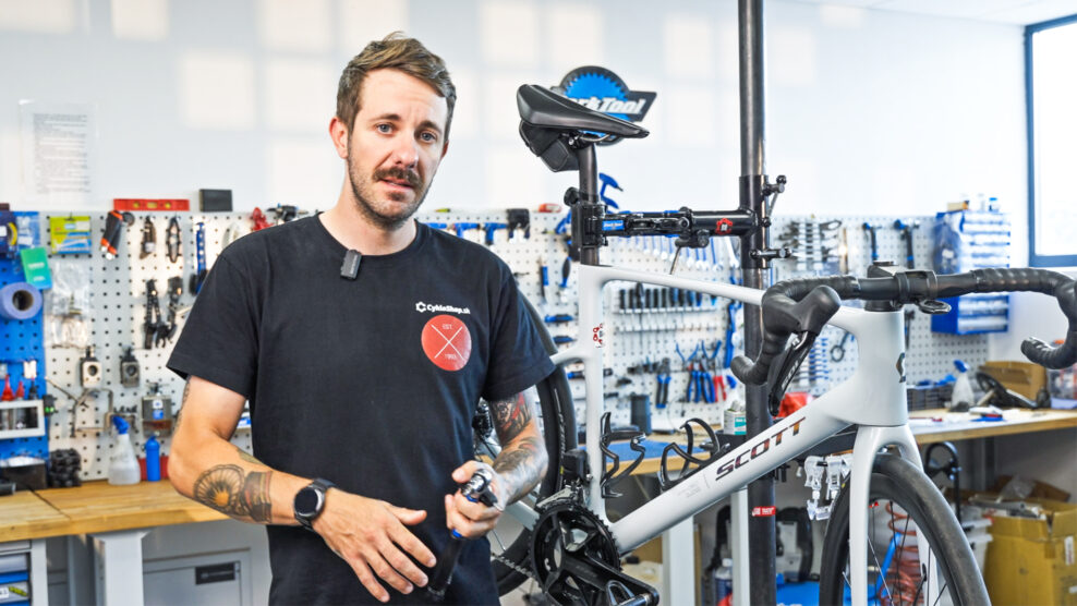 Cykloshop | Aké sú najčastejšie príčiny vŕzgania alebo pukania cestného bicykla?