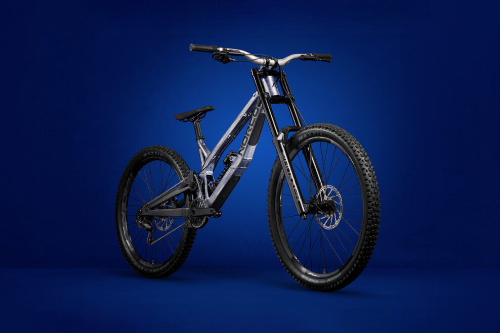 Norco po piatich rokoch vývoja predstavilo zjazdový bicykel Team DH so šesťprvkovým odpružením