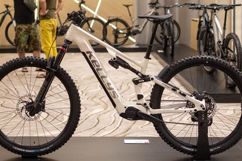KELLYS 2027: Dva pohľady na elektrobicykle KELLYS a množstvo ďalších noviniek (+fotogaléria)