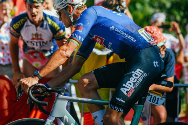 Tímy Alpecin a Fenix-Premier Tech môžu získať oboch majstrov sveta v časovke do 23 rokov