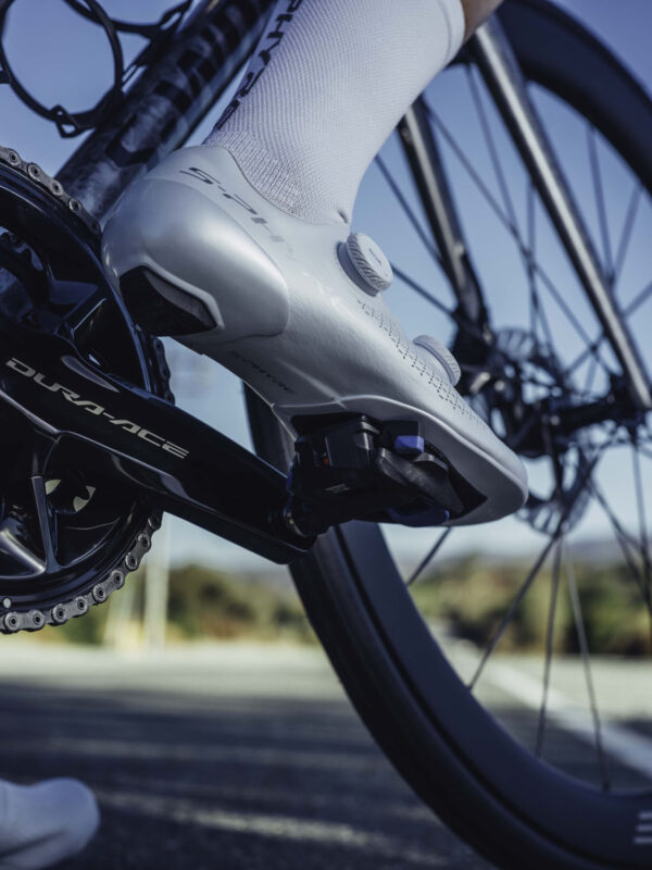 Shimano po 23 rokoch prepracovalo svoj systém cestných pedálov