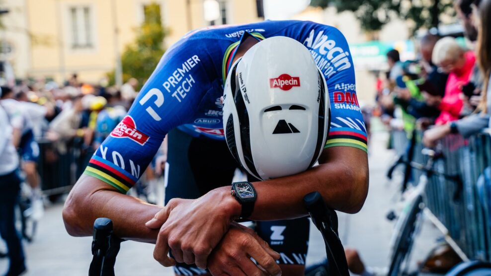 Schudol dve kilá a má výbornú formu. Mathieu van der Poel napriek tomu neverí svojim šanciam na titul sveta