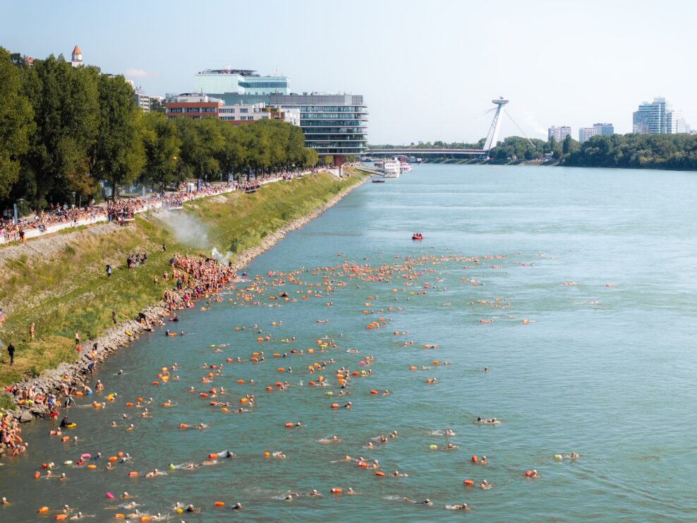 Dve tretiny Bratislavčanov sa v Dunaji nikdy nek&uacute;pali: Nov&yacute; prieskum ukazuje nevyužit&yacute; potenci&aacute;l, ktor&yacute; otv&aacute;ra aj Trans Danube Swim