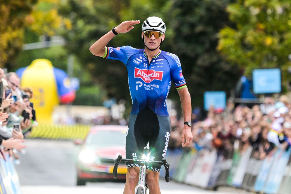 Mathieu van der Poel predviedol absolútne šialené 175-kilometrové sólo víťazstvo v poslednej etape Okolo Luxemburska