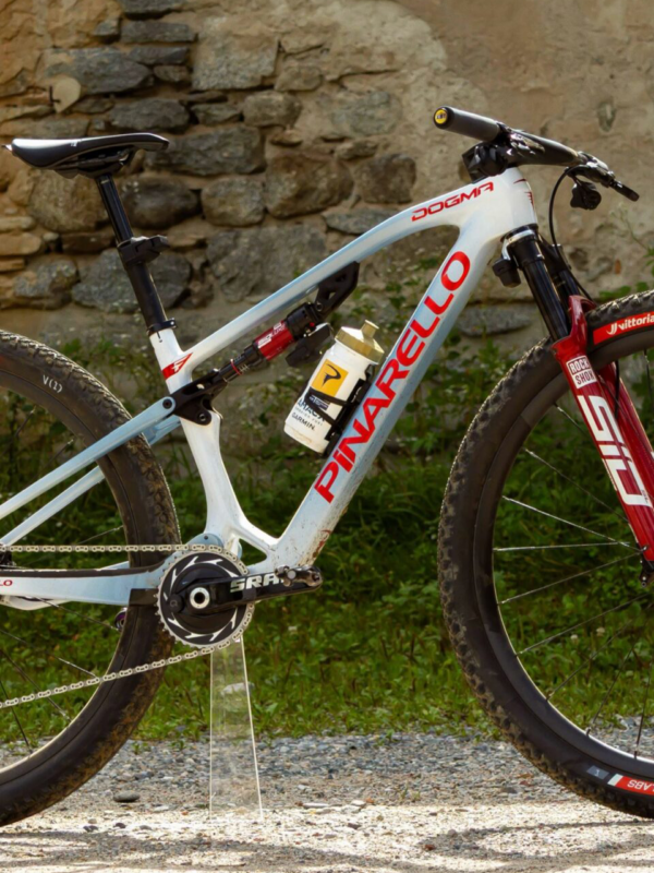Toto je víťazný bicykel z majstrovstiev sveta v XCO 2026 – Pinarello Dogma XC Toma Pidcocka