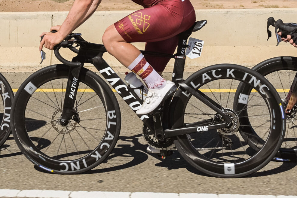 Factor sa vracia do WorldTour s tímom Bahrain Victorious, Bianchi zatiaľ nemá tím pre rok 2027