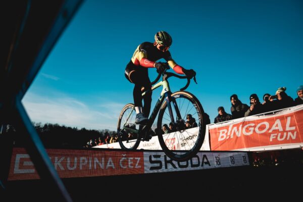 Thibau Nys pred štartom zimnej sezóny: Nepovažujem sa za záchrancu cyklokrosu. Jeho problémy nevyriešim sám