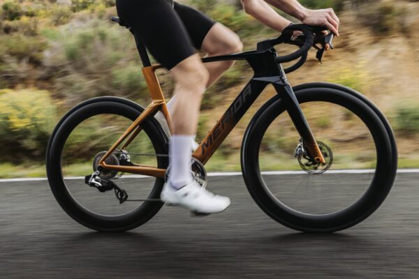 Merida Reacto je vo veternom tuneli rýchlejšia ako Specialized Tarmac SL9