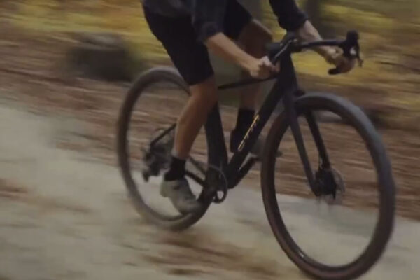 CTM testuje prototyp gravelového bicykla s 32-palcovými kolesami