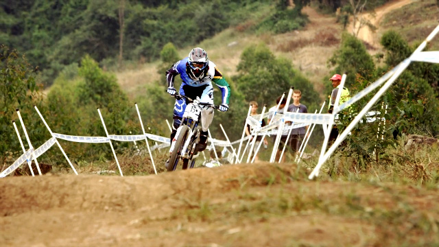 Video: Clay Porter uvádza: Giant Factory Off-Road Team v Južnej Afrike