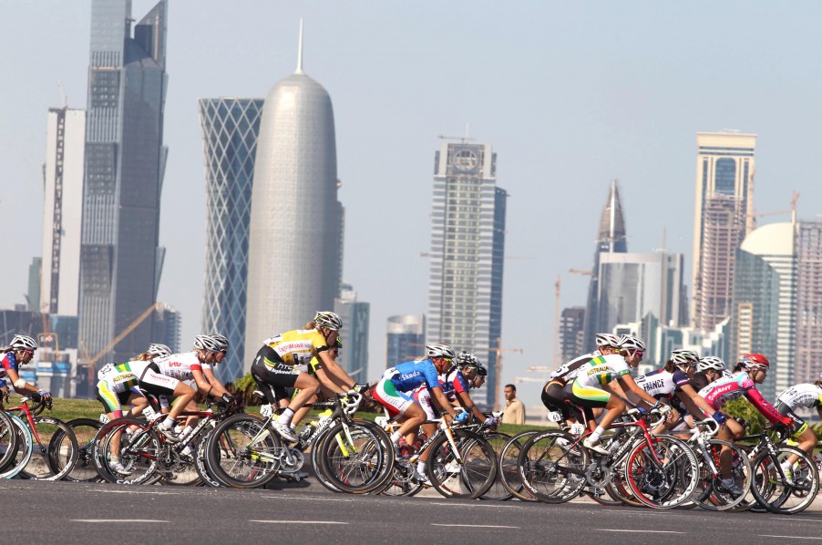 Okolo Kataru, 1. etapa a jej posledné kilometre