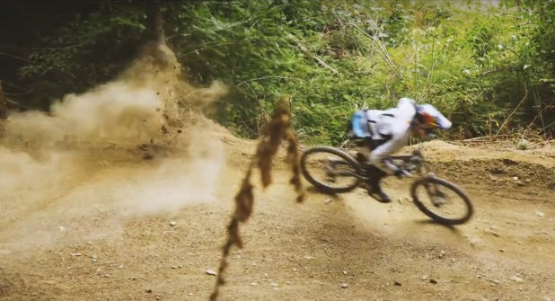 Video: Loic Bruni naberá formu v Queenstowne