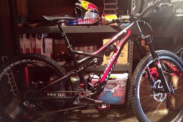Spyshot: Specialized konečne vstupuje do svet 650B?