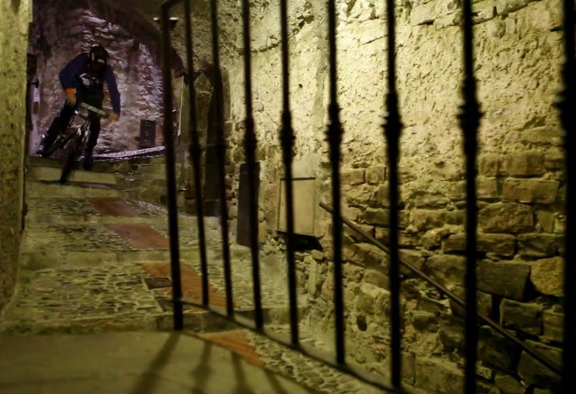 Video: Francúzska umelecká alternatíva