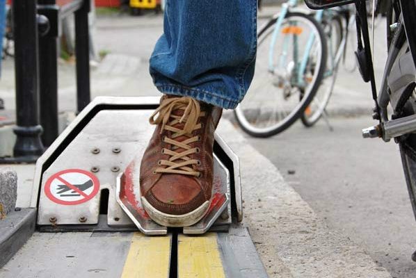 Video: V nórskom Trondheime majú eskalátor pre bicykle