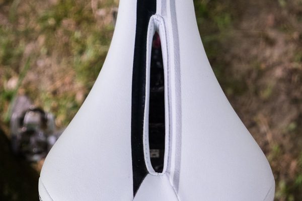 Sedlo BBB Razer Anatomic