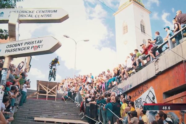 Video: Oficiálny aftermovie z Bratislava City Downhill 2014