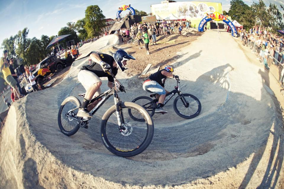 Video: Red Bull Pump Riders 2012