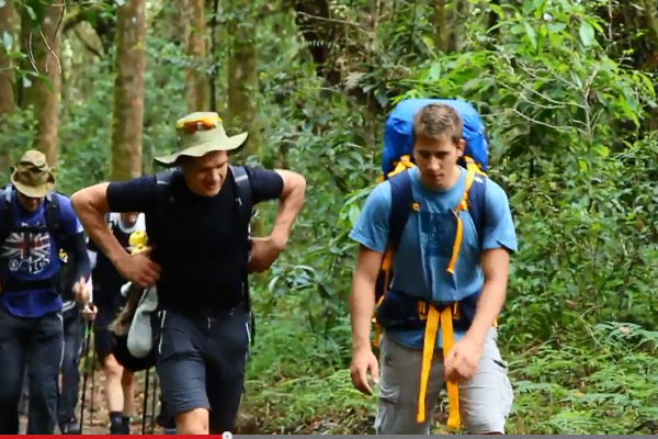 Chcete si spraviť túru na Kilimandžáro ako Peter Sagan? Video z prechádzky medzi nosorožcami