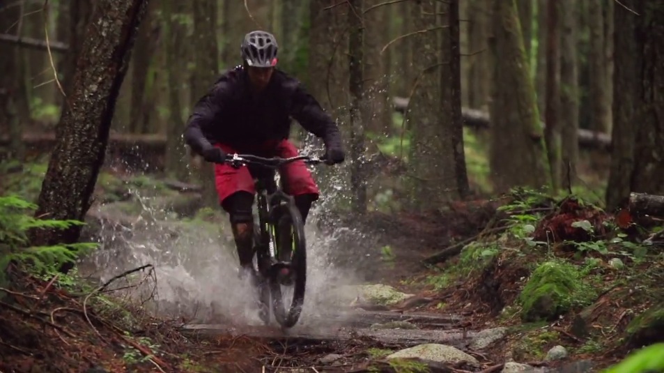 Video: The Coastal Crew – Wetness