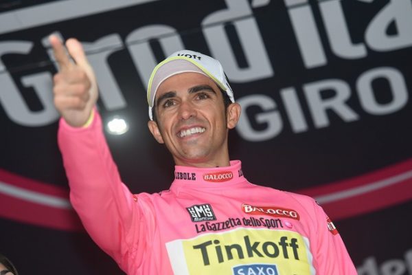 V ťažkej časovke triumf Kirijenka, Contador opäť do ružového