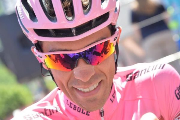Talian Aru vyhral 19. etapu Gira, v ružovom stále Contador