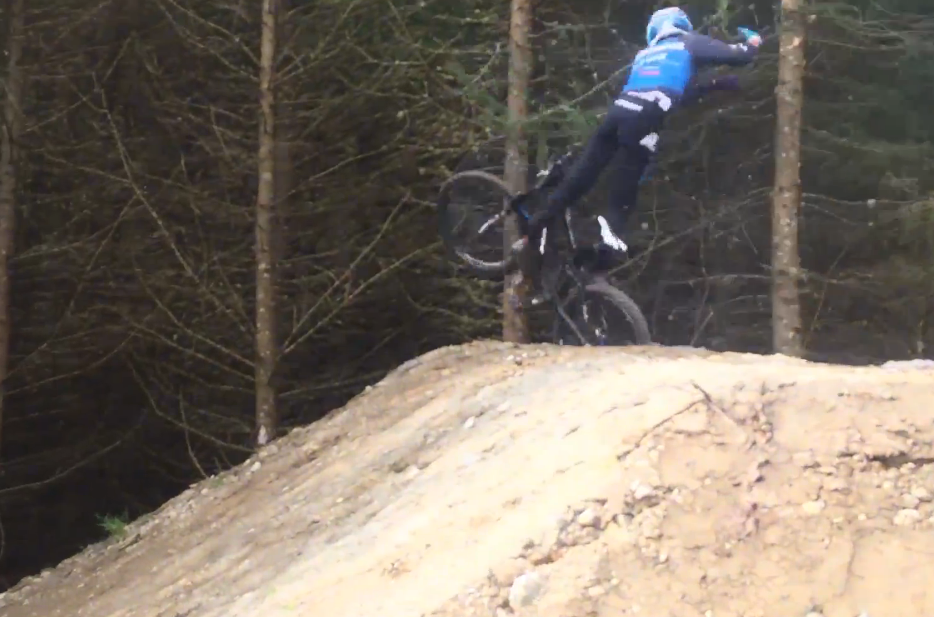 Red Bull Hardline 2015 – s obtiažnosťou „Hard“